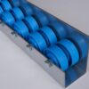 Rollenleiste Typ 640L – L-Profil mit Seitenführung, Doppelrollen PVC ø48mm, Kugellager, P55 – L=2000mm
